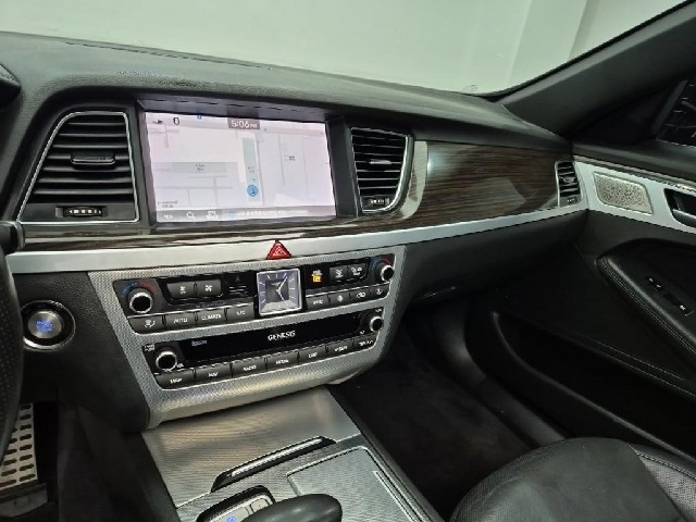 6101001946R10.jpg