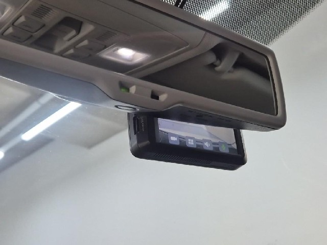 6011001041R15.jpg