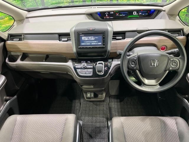 24462140_carP_l_4.jpg