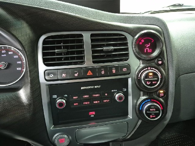 6081001611R17.jpg