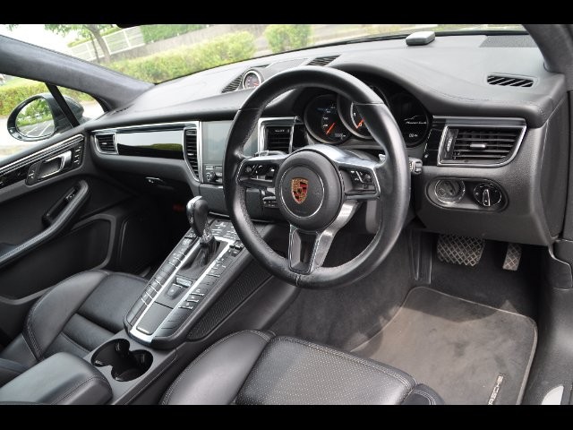 911ed8647023f40e0eb2075d3fa24c85.jpg