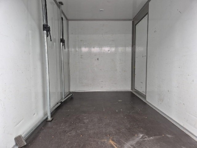 6091000270R18.jpg