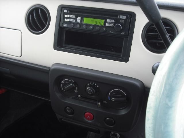 0504216A30231027W00119.jpg