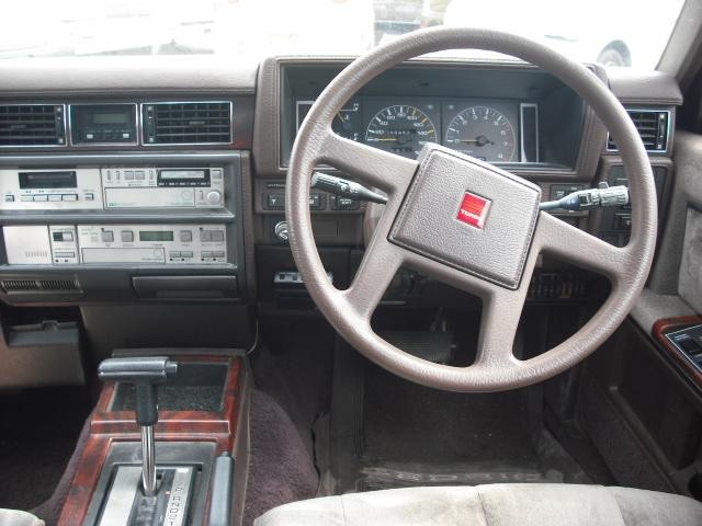0504216A30220826W00114.jpg