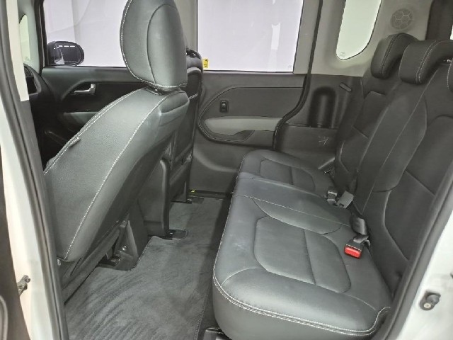 6081001626R12.jpg