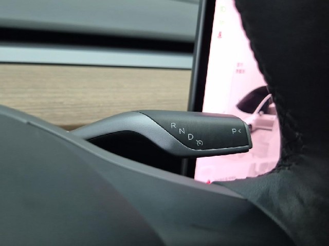 6081001513R8.jpg