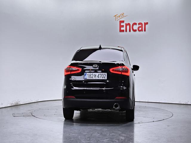 daea6be5e264fd1441ae12de82f4e83c.jpeg