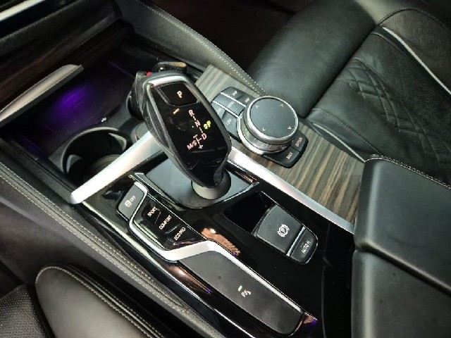 6081501429R8.jpg
