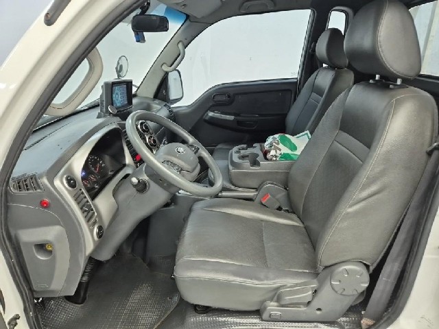 6081500983R10.jpg