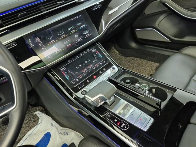 6061500863R10.jpg