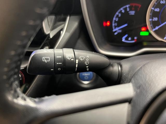 0203361A30261019W00414.jpg