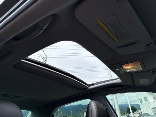 0560718A30260620W00103.jpg
