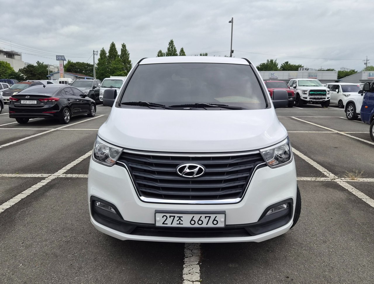 2019 Hyundai Grand, photo 1 of 1