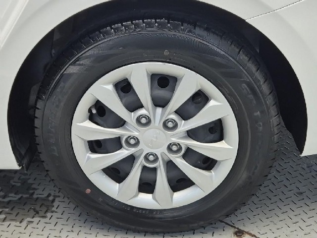 6081001301R20.jpg