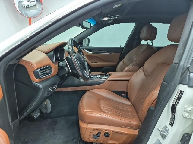 6081001931R11.jpg