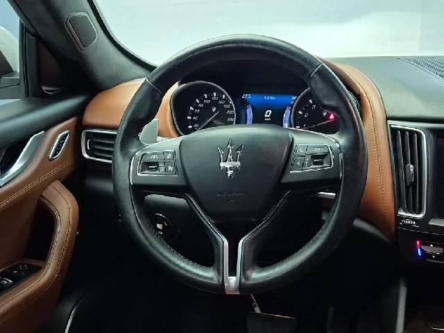 6081001931R9.jpg