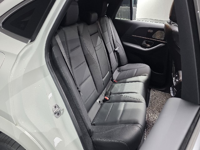 1e37168362bb9f41fb746b6957e224ee.jpeg