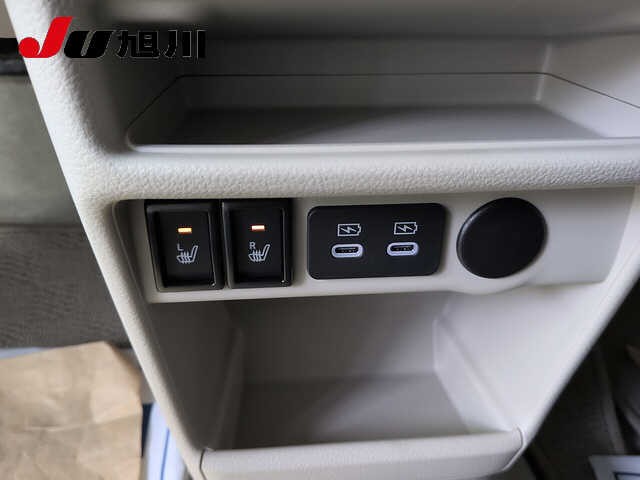 0d7041f682f7a2638af370f637a93ffe.jpg
