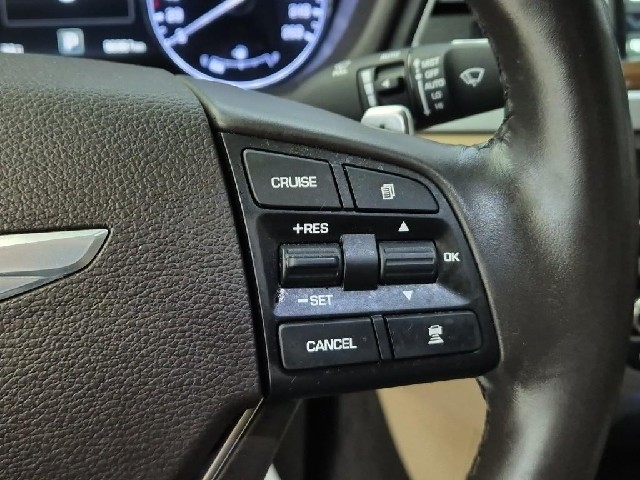 6081501713R15.jpg