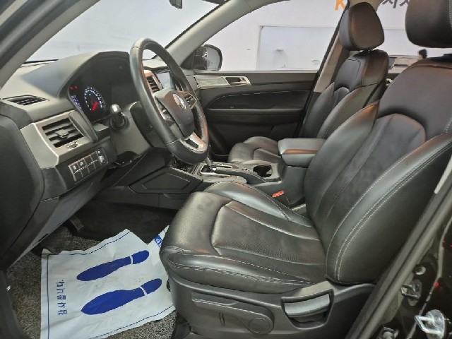 6081501529R11.jpg