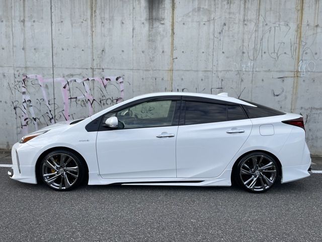 32817daf212a44288eb5f20f77d13b6c.jpg