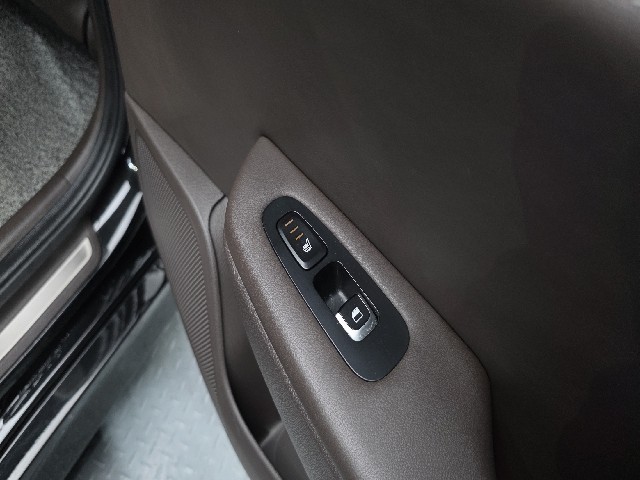 f1a6685c710e817fc32dd744a7c6d033.jpeg