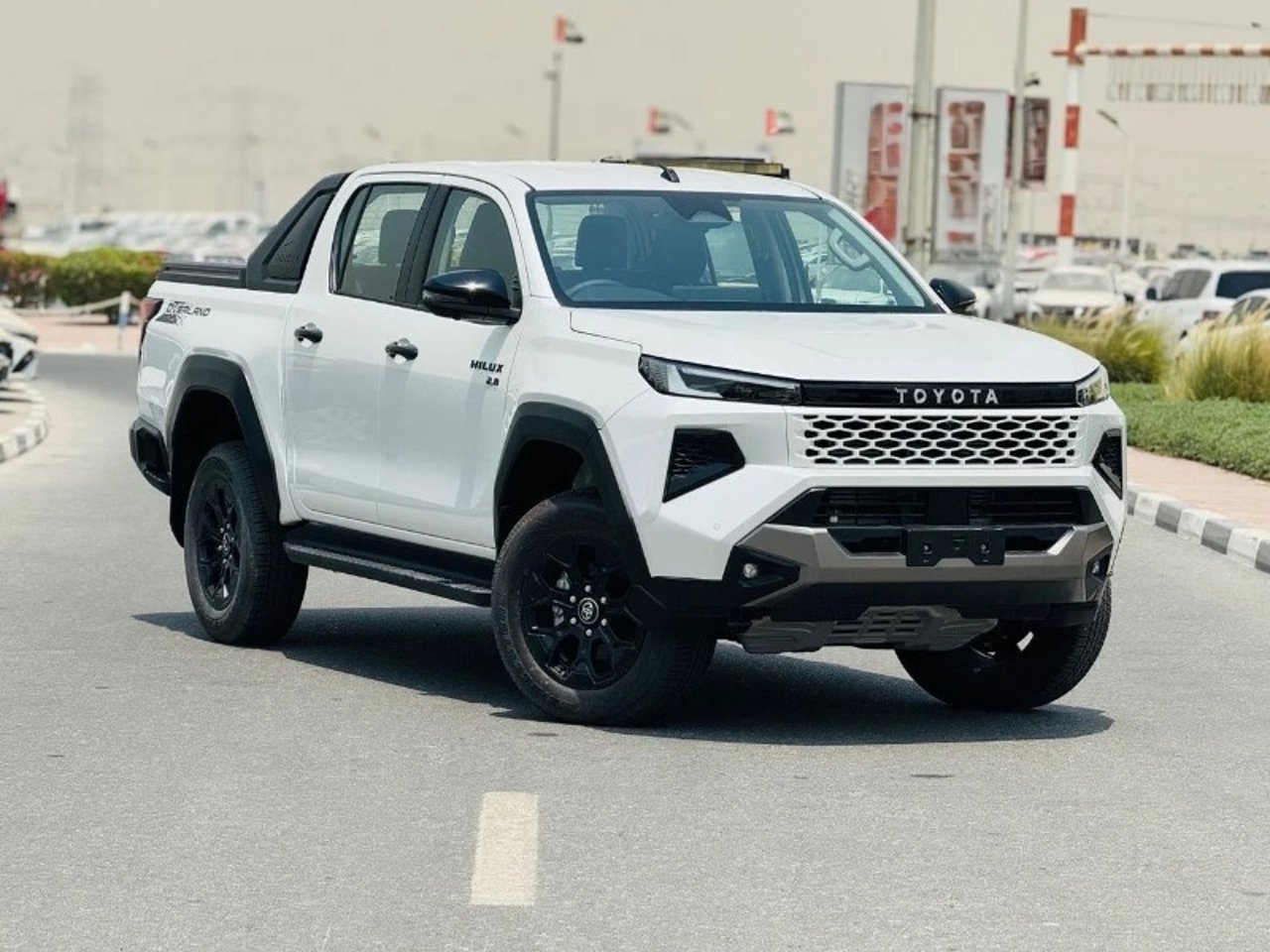2025 Toyota Hilux, photo 1 of 1