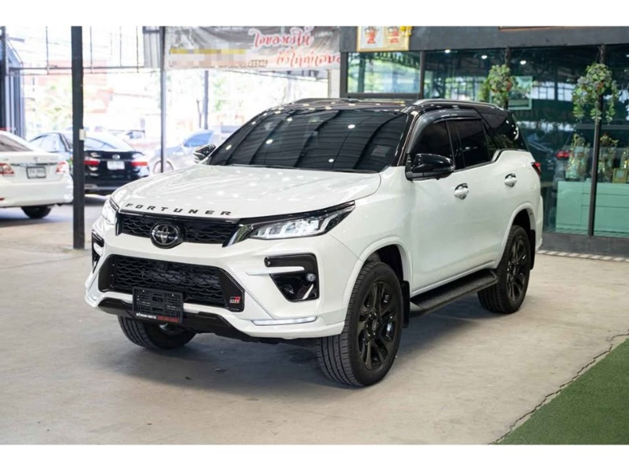 2024 Toyota Fortuner, photo 1 of 1