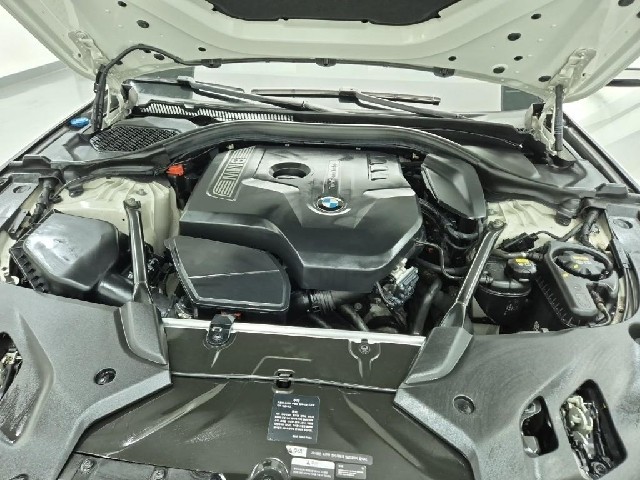 6091000077R5.jpg