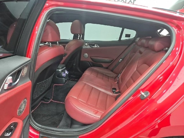 6081001832R12.jpg