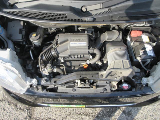22058701_carP_l_12.jpg