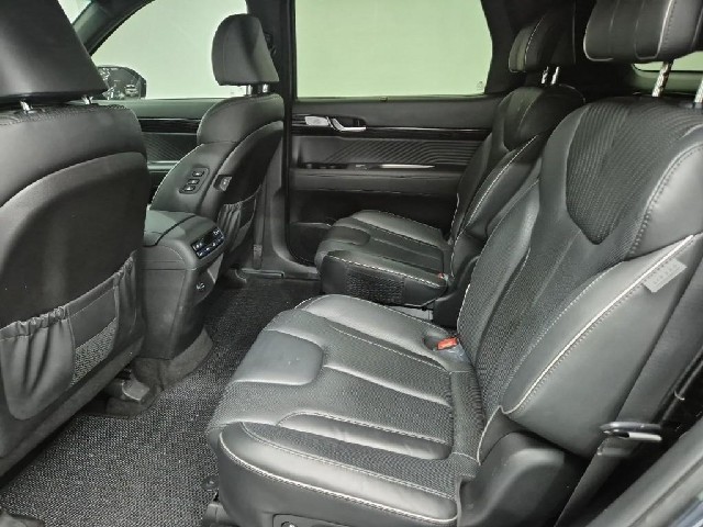 6081001387R12.jpg