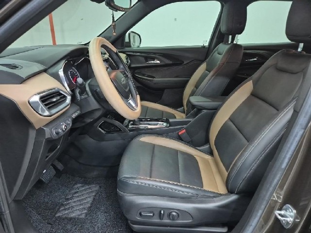 6081001361R11.jpg