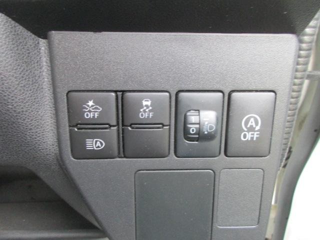 0561524A30260627W00114.jpg