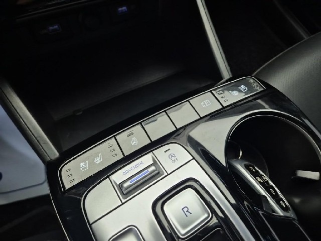 6081001303R17.jpg