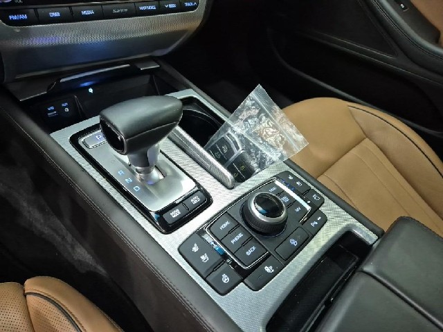 6081002304R8.jpg