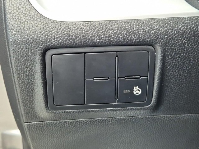 6081500769R17.jpg