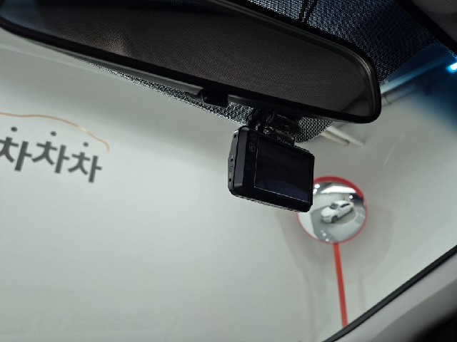 6081000990R16.jpg