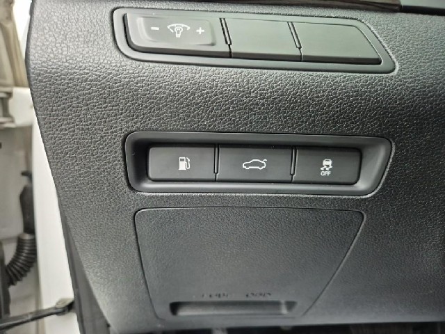 6081000990R17.jpg