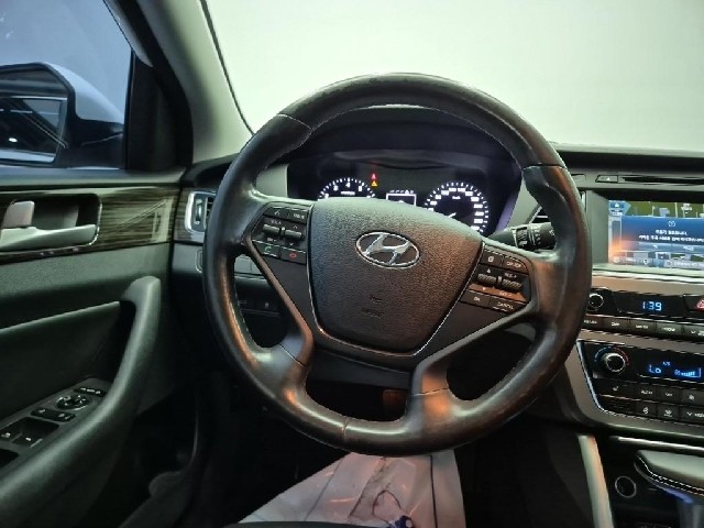 6081000990R9.jpg