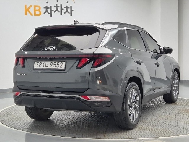 6081001593R3.jpg