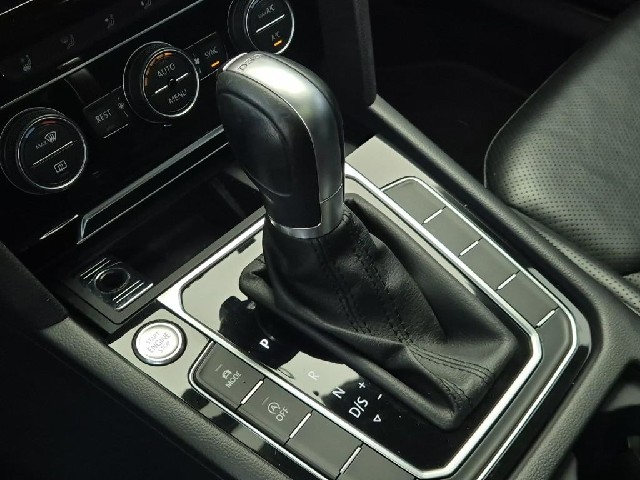 6081001085R8.jpg