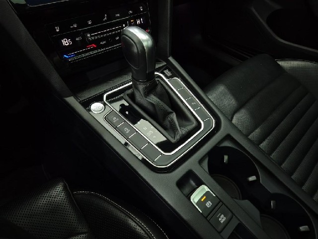 6101000409R8.jpg