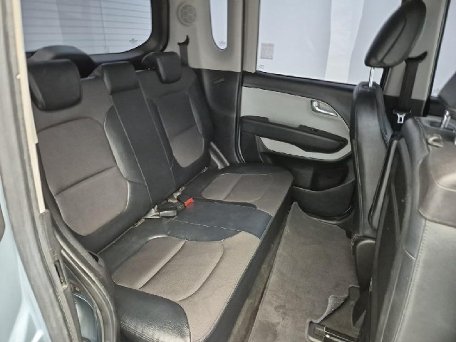 6081501293R12.jpg