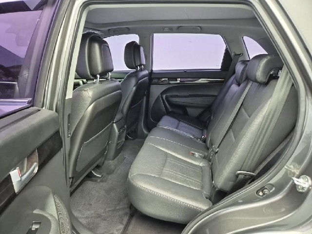 6081501191R12.jpg