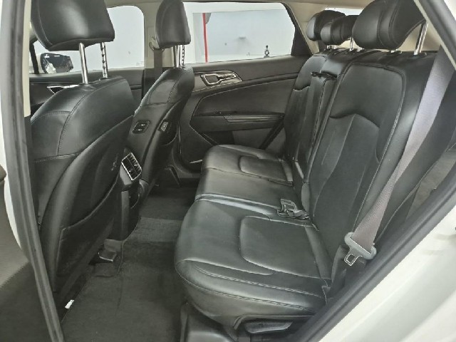 6081501137R12.jpg