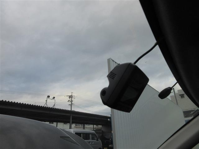 9b16bf490a9f67421ee33dd93fdfabe9.jpg