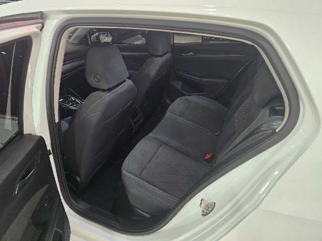 6133bdcb688febf12b69c8a9661d03d6.jpeg