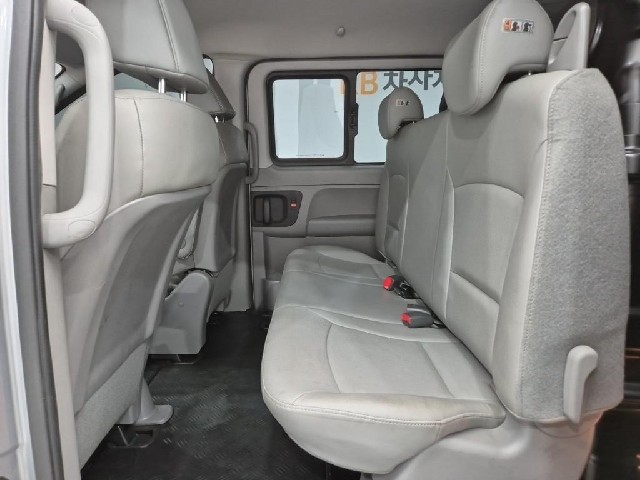 6081000981R13.jpg