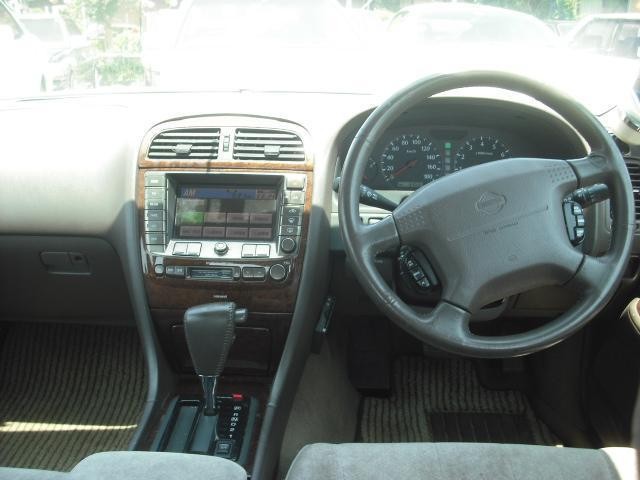 0504216A30230825W00115.jpg